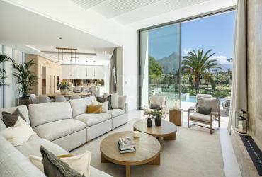 la-morera-2---beachfront-duplex-penthouse-in-marbella-east